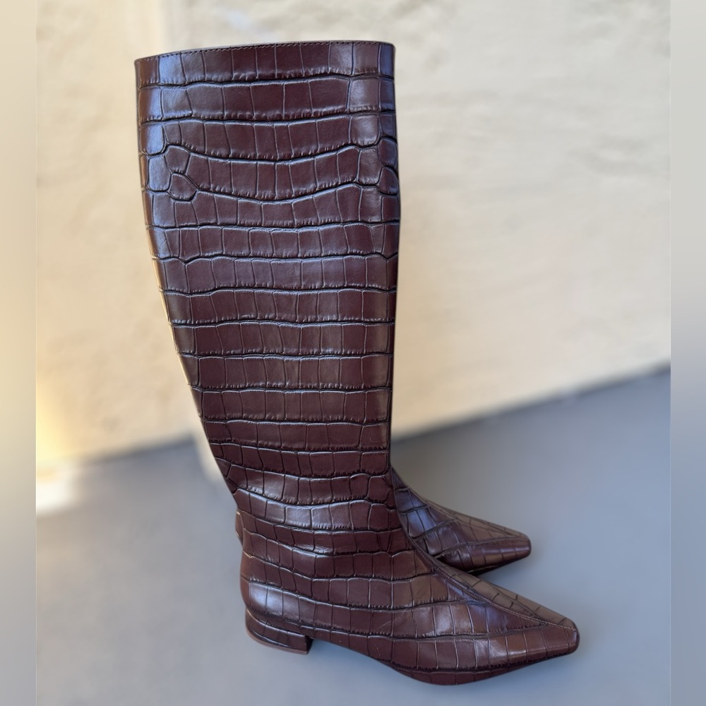 Gianni Bini Sharri Crocodile Embossed Leather Tall Boots Sz 6.5